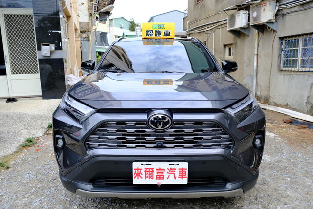 TOYOTA豐田 RAV4  第3張相片