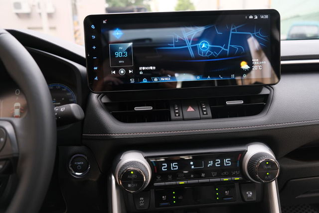 TOYOTA豐田 RAV4  第15張相片