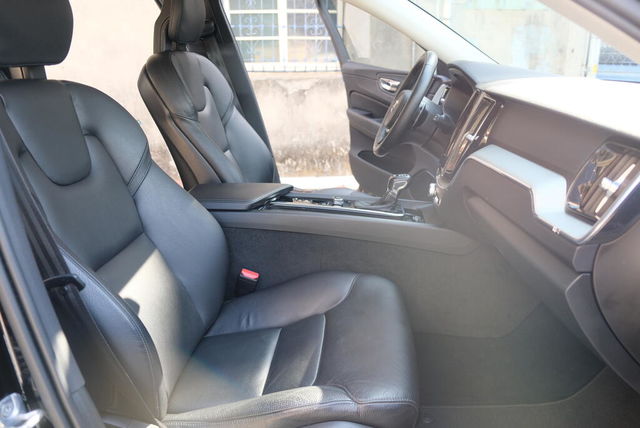 VOLVO富豪 XC60  第13張相片