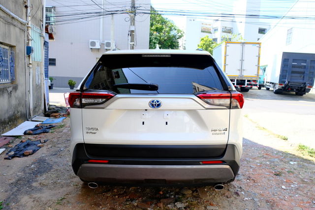 TOYOTA豐田 RAV4  第4張相片