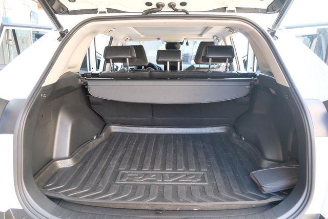 TOYOTA豐田 RAV4  第10張相片