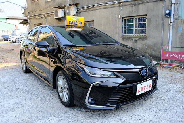 TOYOTA豐田 COROLLA ALTIS HYBRID  第7張相片