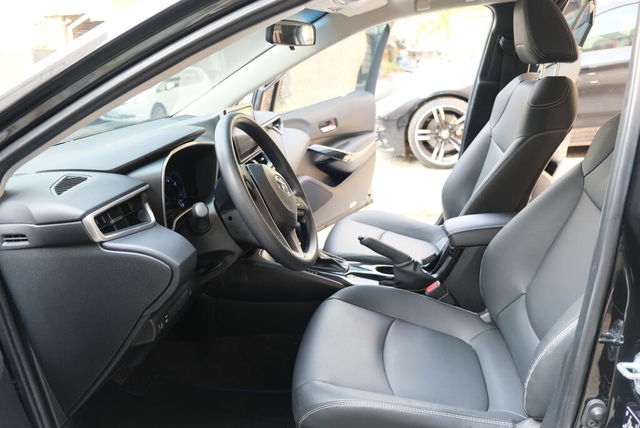 TOYOTA豐田 COROLLA ALTIS HYBRID  第9張相片