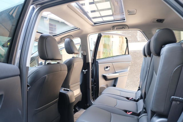 TOYOTA豐田 PRIUS ALPHA  第13張相片