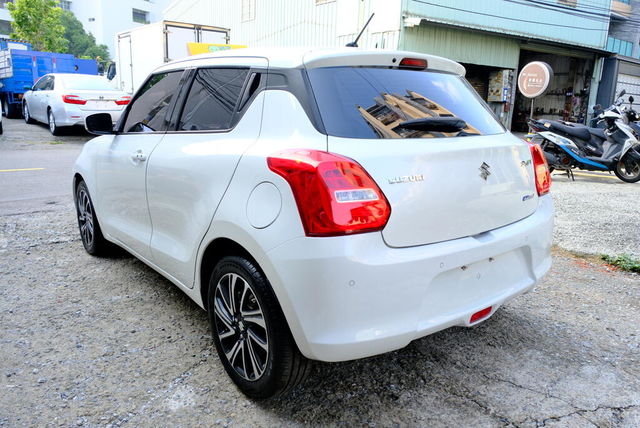 SUZUKI鈴木 SWIFT  第8張相片
