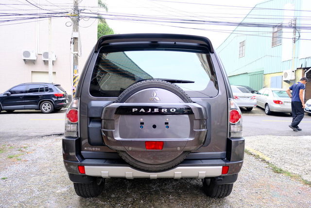 MITSUBISHI三菱 PAJERO  第4張相片