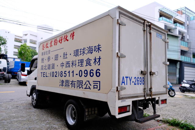 MITSUBISHI三菱 CANTER  第9張相片