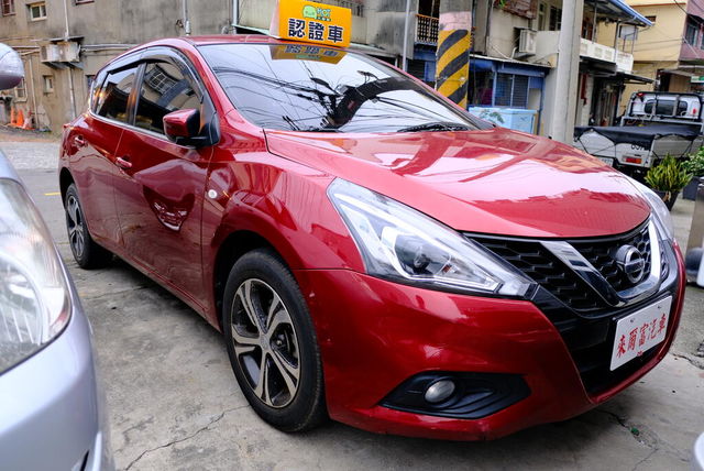NISSAN日產 TIIDA  第3張相片