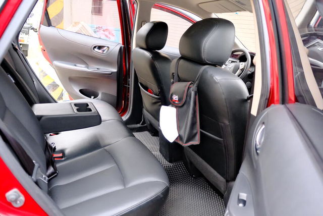 NISSAN日產 TIIDA  第10張相片