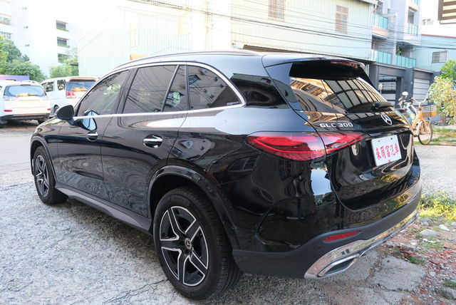 M-BENZ賓士 GLC300  第8張相片