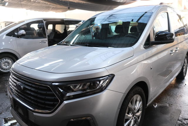 FORD福特 TOURNEO CONNECT  第1張相片