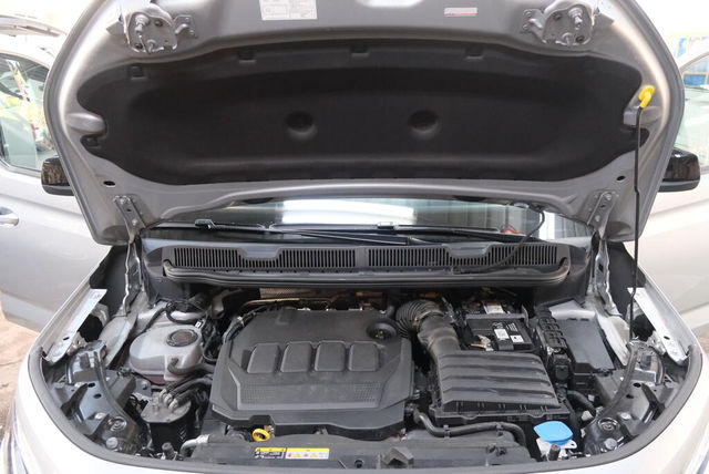 FORD福特 TOURNEO CONNECT  第6張相片