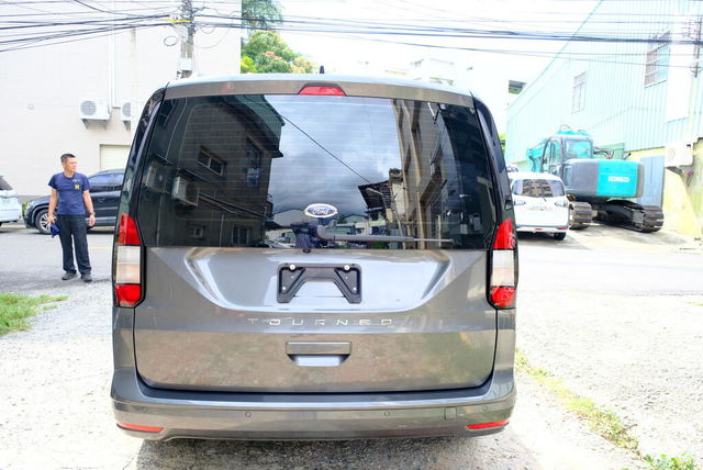 FORD福特 TOURNEO CONNECT  第4張相片