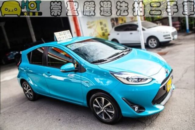 TOYOTA豐田 PRIUS C  第3張相片