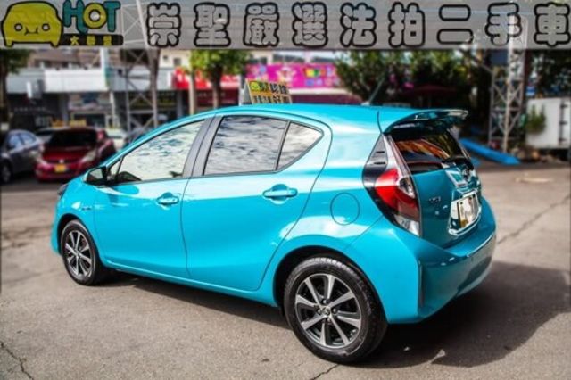 TOYOTA豐田 PRIUS C  第4張相片