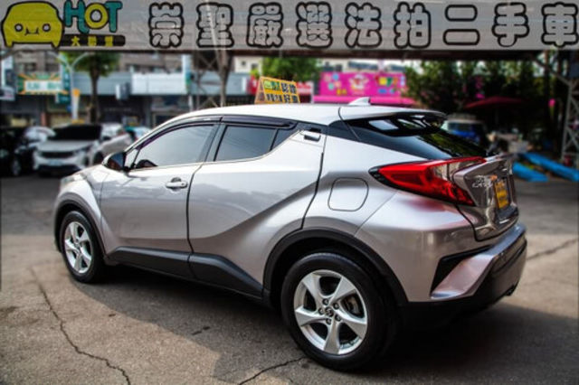 TOYOTA豐田 C-HR  第4張相片