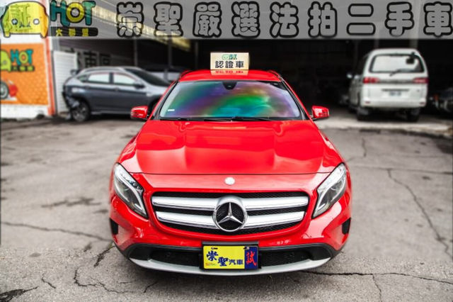 M-BENZ賓士 GLA180  第2張相片