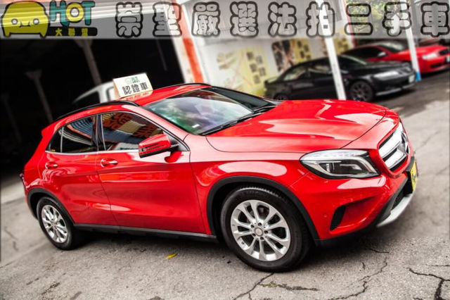 M-BENZ賓士 GLA180  第3張相片