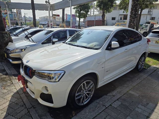BMW寶馬 X4 XDRIVE28I  第2張相片