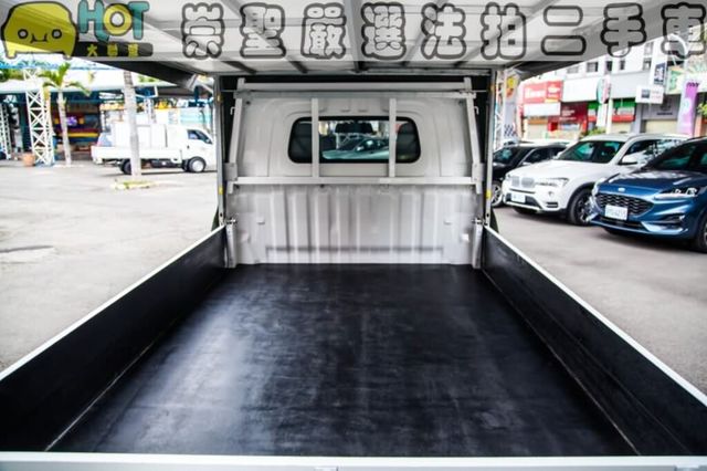 TOYOTA豐田 TOWN ACE  第5張相片
