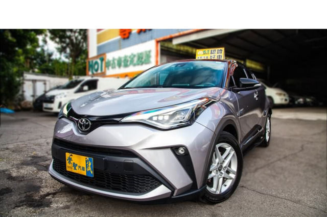TOYOTA豐田 C-HR  第1張相片