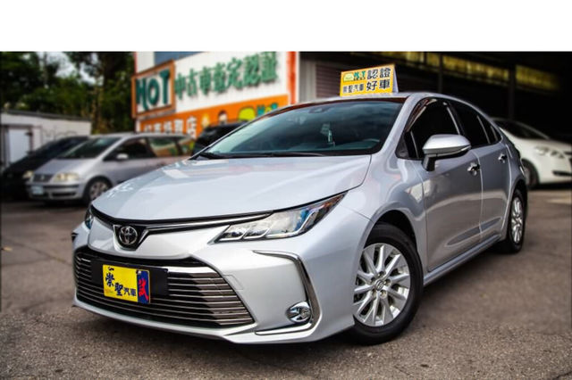 TOYOTA豐田 ALTIS  第1張相片