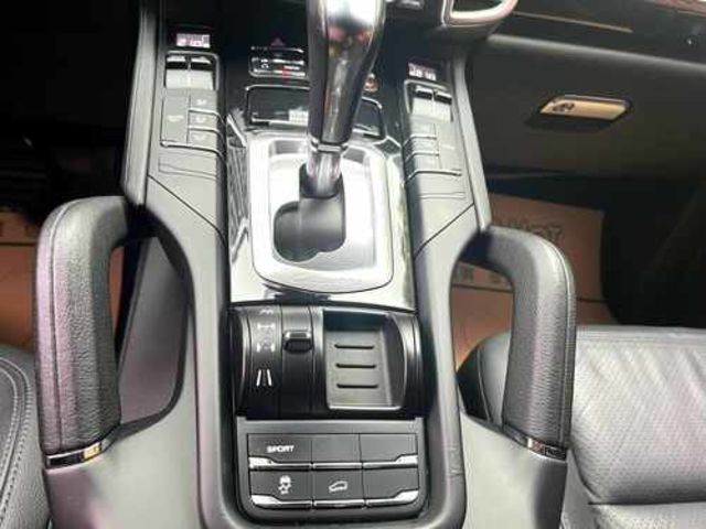 PORSCHE保時捷 CAYENNE  第11張相片
