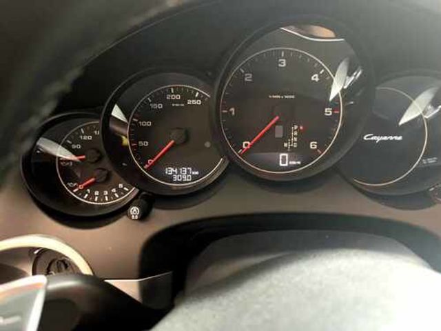 PORSCHE保時捷 CAYENNE  第12張相片