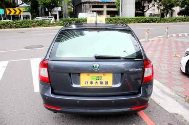 SKODA司科達 OCTAVIA COMBI  第4張相片
