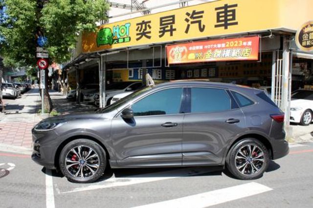 FORD福特 KUGA  第7張相片