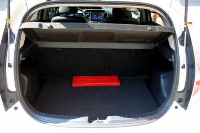 TOYOTA豐田 PRIUS C  第7張相片