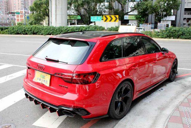 AUDI奧迪 RS4 AVANT  第2張相片