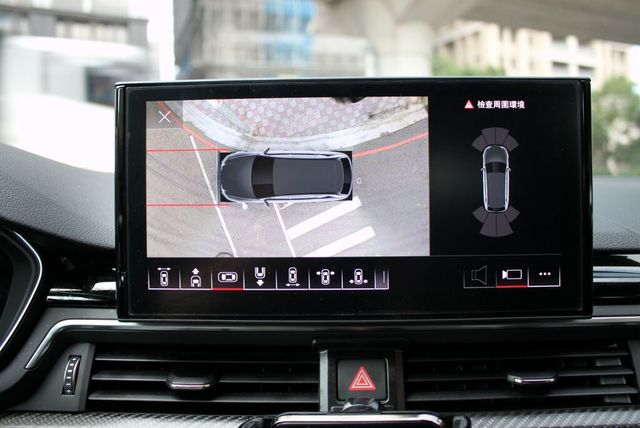 AUDI奧迪 RS4 AVANT  第17張相片