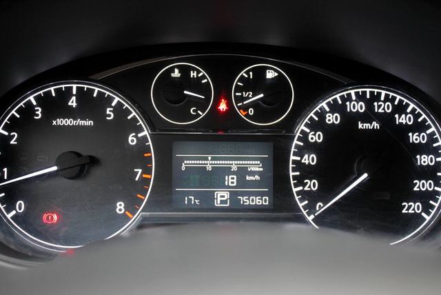 NISSAN日產 TIIDA  第10張相片