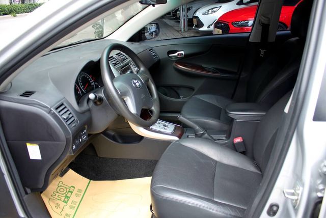 TOYOTA豐田 ALTIS  第8張相片