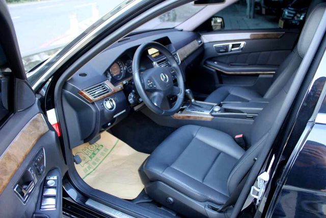M-BENZ賓士 E220D  第8張相片