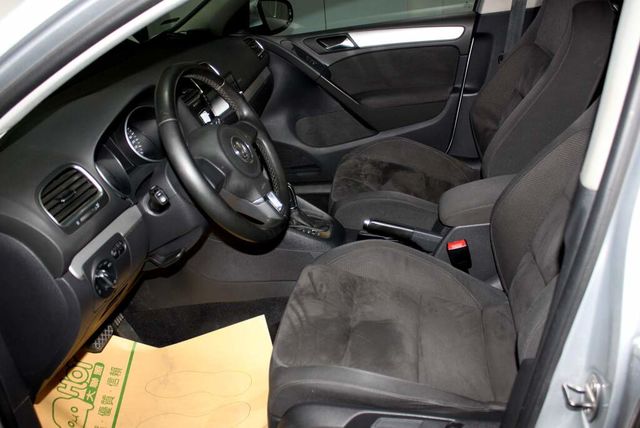 VOLKSWAGEN福斯 GOLF  第19張相片