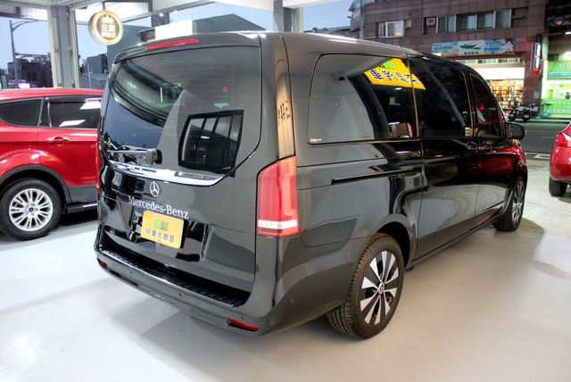 M-BENZ賓士 V250 D  第2張相片
