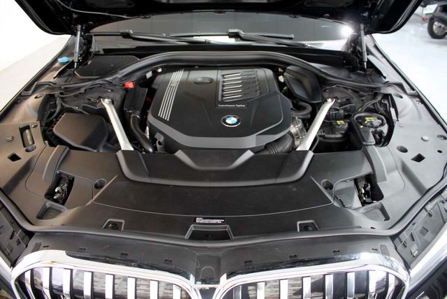 BMW寶馬 740LI  第6張相片