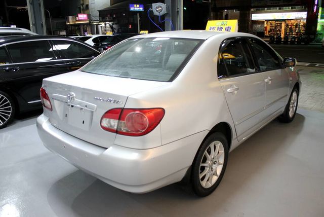 TOYOTA豐田 ALTIS  第2張相片