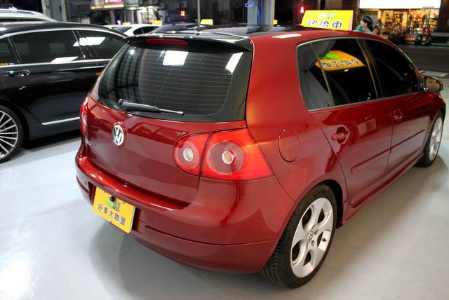 VOLKSWAGEN福斯 GOLF  第2張相片