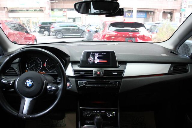 BMW寶馬 218I  第5張相片