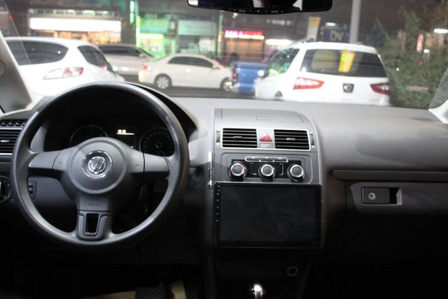 VOLKSWAGEN福斯 TOURAN  第5張相片