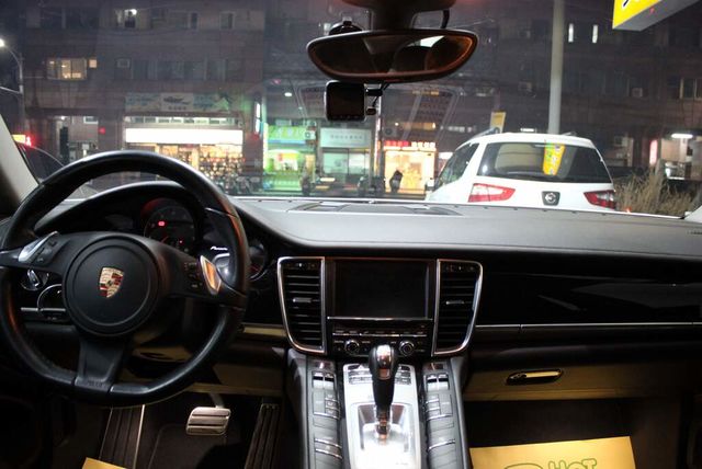 PORSCHE保時捷 PANAMERA  第5張相片