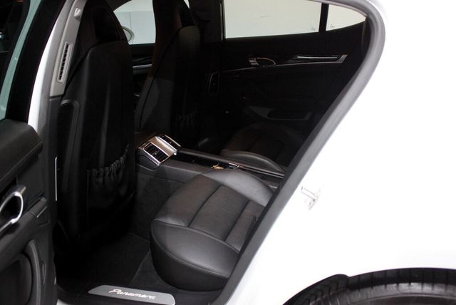 PORSCHE保時捷 PANAMERA  第8張相片
