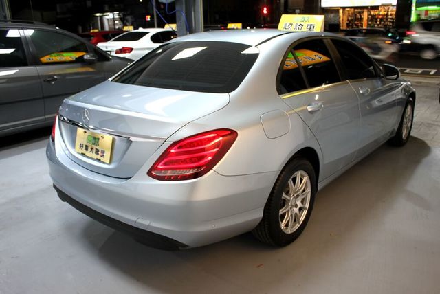 M-BENZ賓士 C180  第2張相片