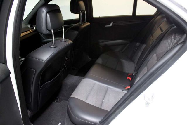 M-BENZ賓士 C200  第8張相片