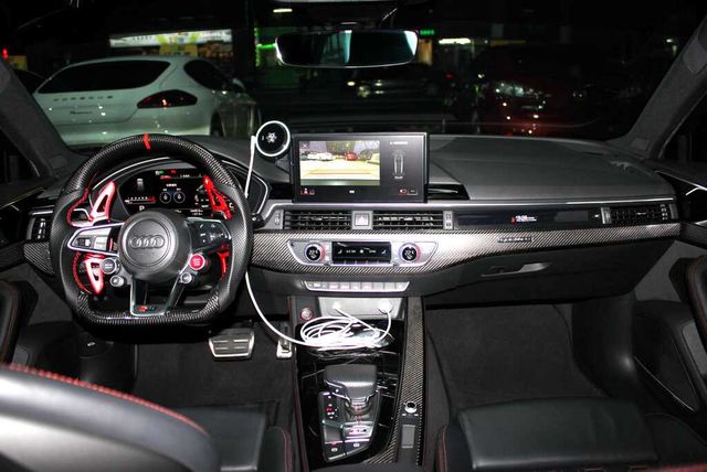 AUDI奧迪 AVANT RS4  第5張相片