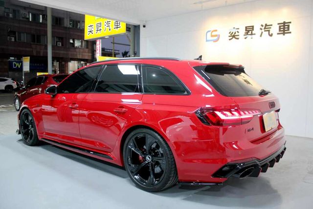 AUDI奧迪 AVANT RS4  第9張相片