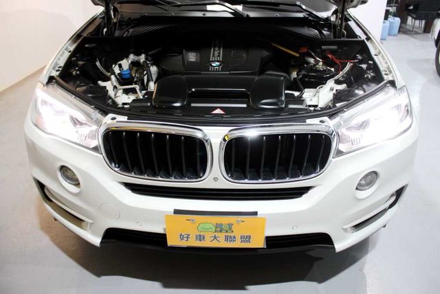 BMW寶馬 X5 XDRIVE25D  第6張相片